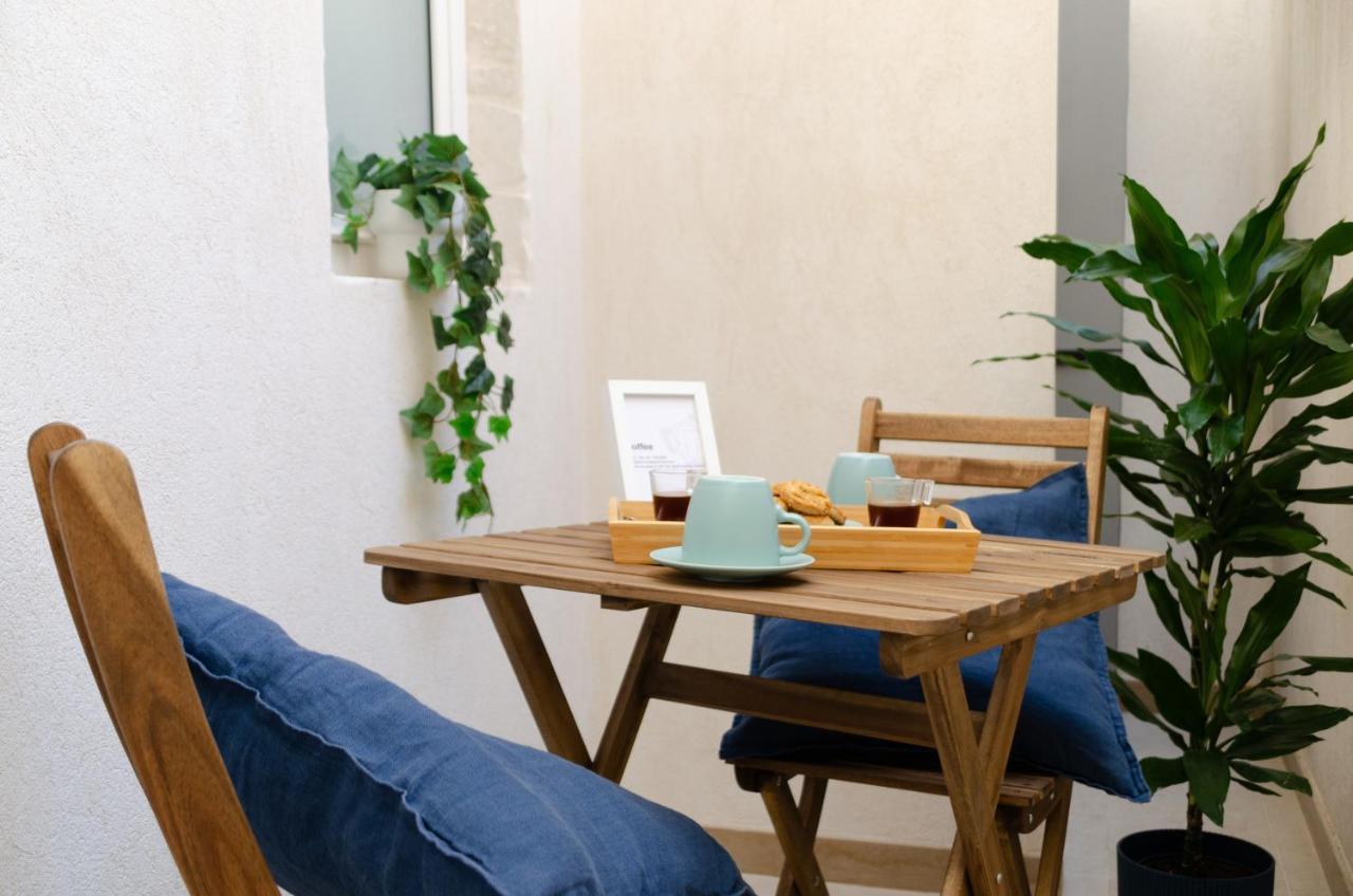 Modern Stone Apartment In The Heart Of 巴里 外观 照片