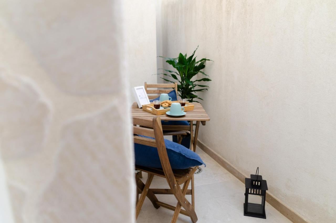 Modern Stone Apartment In The Heart Of 巴里 外观 照片